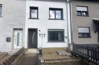 Einfamilienhaus kaufen in 66806 Ensdorf, Charmantes Einfamilienhaus mit Potenzial in Ensdorf