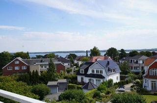Penthouse kaufen in 23570 Travemünde, Nur noch Warteliste: Penthouse mit Traveblick wartet auf Ihre Ideen - nur 5 Gehminuten zum Wasser