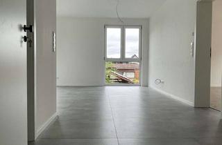 Wohnung kaufen in 66901 Schönenberg-Kübelberg, Stilvolle Eigentumswohnung 3-Zimmer-Wohnung mit Balkon, Stellplätzen und Gartenanteil