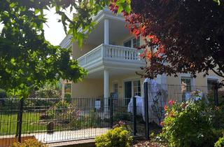 Wohnung kaufen in 53879 Euskirchen, Luxuriös und exklusiv wohnen auf ca. 106 m² im Herzen von Euskirchen mit Balkon und Gartenanteil …