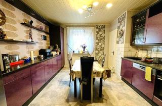 Wohnung kaufen in 93053 Galgenberg, Rendite Potential für Kapitalanleger! Große, helle 4 Zi. Wohnung, ideal für WG in Uninähe!