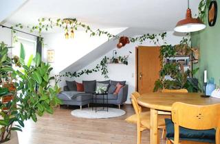 Wohnung kaufen in 85276 Pfaffenhofen, „Charmante 2-Zimmer-Dachgeschosswohnung mit Balkon und TG-Stellplatz in Top-Lage von Pfaffenhofen“