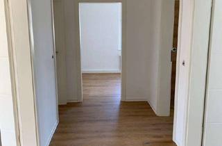 Wohnung kaufen in 04442 Zwenkau, schöne 3 Zimmer Wohnung mit Gartengrundstück , Denkmalschutz, Stellplatz