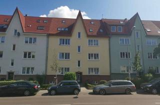 Wohnung mieten in 18057 Hansaviertel, Großzügige, sanierte Altbau-DG-Wohnung in Bestlage Hansaviertel,