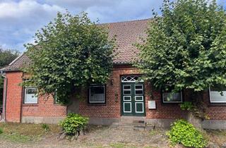 Haus kaufen in 23758 Wangels, Vielseitiges Landhaus nahe Weissenhäuser Strand