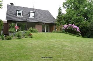 Garagen kaufen in 26624 Südbrookmerland, Resthofstelle mit Wohnhaus und Garage - provisionsfrei