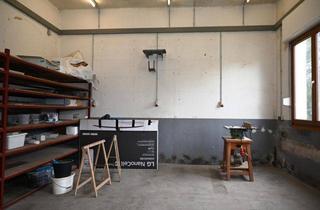 Geschäftslokal mieten in 42659 Solingen, Kl. alleinstehendes Bürogebäude mit Klimaanlage in ruhiger aber zentraler Lage!