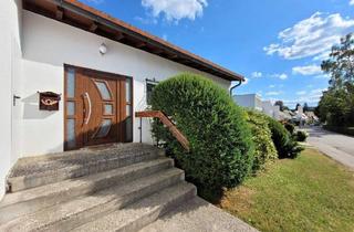 Einfamilienhaus kaufen in 78073 Bad Dürrheim, Bad Dürrheim - **Gepflegtes Einfamilienhaus mit Einliegerwohnung - Garage, Carport, schöner Garten - Bad Dürrheim**