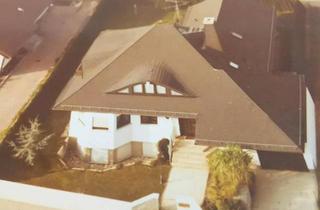 Villa kaufen in 64390 Erzhausen, Erzhausen - Exklusive Villa (2FH) in Erzhausen - Top-Feldrandlage
