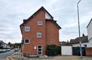 Wohnung kaufen in 47441 Moers, Moers - Dachstudio-ETW mit tollem Balkon in Moers-Asberg