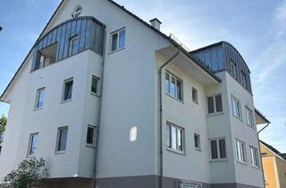 Wohnung kaufen in 08141 Reinsdorf, 7,8 % Rendite - Ideal für Kapitalanleger! Charmante 4-Zimmer-Wohnung mit Loggia und Außenstellplatz