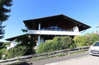 Wohnung kaufen in 88099 Neukirch, Große Maisonette Wohnung mit 2 Balkonen, Terrasse und Bergsicht