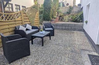 Wohnung kaufen in 93128 Regenstauf, Bezugsfreie 3-Zimmer-Wohnung mit großzügiger Terrasse in 4-Familienhaus