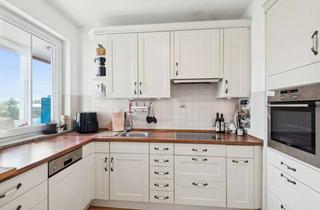 Wohnung kaufen in 85598 Baldham, Zentral & Lichtdurchflutet: 3-Zimmer-Wohnung mit Wintergarten in Baldham – S-Bahn-Nähe!