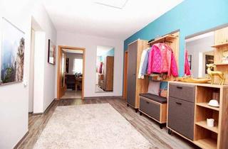 Wohnung kaufen in 91629 Weihenzell, Ansbach-Weihenzell: Zeitlos schöne, moderne 4- Zimmer-EG-Wohnung mit Doppelgarage