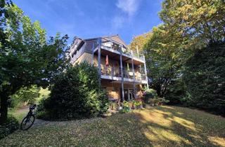 Wohnung kaufen in Kölner Straße 324, 41468 Neuss, Gediegene Wohnung in Rheinnähe mit Balkon und großem Garten