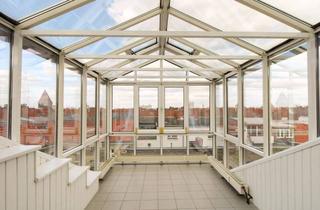 Wohnung mieten in 13595 Spandau, Himmel über Spandau! Helle Dachgeschosswohnung mit Wintergarten, offener Galerie und Lift!