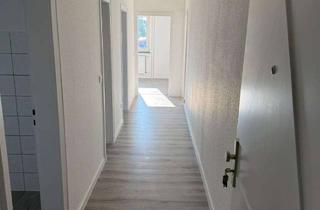 Wohnung mieten in An Den Birnbäumen 27, 37671 Höxter, Renovierte 3 ZKB im Hochparterre in ruhiger gewachsener Wohnlage sucht neuen Mieter