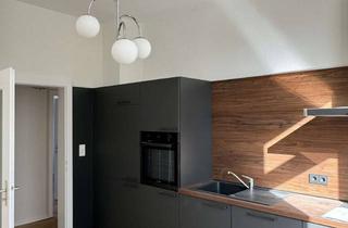 Wohnung mieten in 67657 Innenstadt, Charmante 4-Zimmer-Altbauwohnung mit Terrasse, Garten und EBK in Kaiserslautern