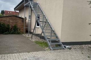 Wohnung mieten in 12529 Schönefeld, Vollständig renovierte 3,5-Zimmer-Wohnung mit Balkon und EBK in Schönefeld
