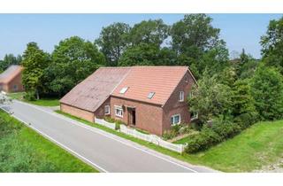 Haus kaufen in 26629 Großefehn, Sanierungsbedürftiges Landhaus mit Scheune auf großem Grundstück
