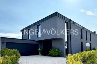 Villa kaufen in 65549 Limburg, Nähe Limburg: Exklusive und energieeffiziente Neubau-Villa mit Pool