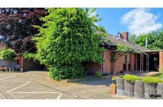 Haus kaufen in 31191 Algermissen, Großzügige 284m² Gesamtfläche zum Wohlfühlen - Sauna, Kamin, Garage, Carport, Studio