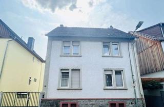 Haus kaufen in 63456 Hanau, Hanau-Steinheim: Vielseitiges 3-Familienhaus mit Innenhof & Anlieger-Maisonette – Komplett vermietet
