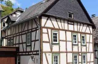 Haus kaufen in 55413 Manubach, Wohnen im gemütlichen Fachwerkhaus im Mittelrheintal - Manubach