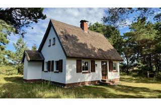 Haus kaufen in 18565 Insel Hiddensee, Ferienhaus in der Heide - derzeit reserviert