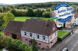 Haus kaufen in 63594 Hasselroth, DIETZ: Geräumiges 1-2 Familienhaus mit großem Grundstück, Nebengebäude und Doppelgarage!