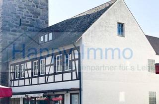 Haus kaufen in 91074 Herzogenaurach, zentral gelegenes Geschäftshaus / EG und OG vermietet / DG nicht ausgebaut