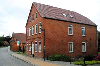 Anlageobjekt in 23923 Schönberg, Schönberg - energetisch saniert - Mehrfamilienhaus mit 4 Wohneinheiten