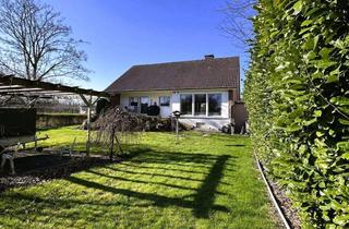 Grundstück zu kaufen in 40670 Meerbusch, Großzügiges Baugrundstück in begehrter Lage von Meerbusch-Strümp für eine Doppelhaushälfte!