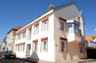 Immobilie kaufen in 71229 Leonberg, Ansprechendes Büro-/Geschäfts-/Wohnhaus in Leonberg-Eltingen