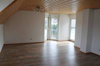 Wohnung kaufen in 73230 Kirchheim, Lichtdurchflutete 3-Zimmer-Wohnung im DG mit sonniger Dachterasse * Provisionsfrei * ohne Mieter