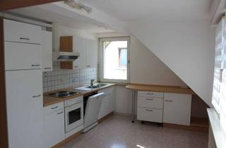 Wohnung mieten in 76646 Bruchsal, Helle 2-Zimmer DG-Wohnung, EBK, Balkon, in Bruchsal Untergrombach