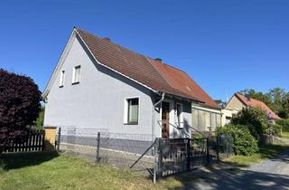 Doppelhaushälfte kaufen in Neu-Kleinower Weg, 17291 Uckerfelde, Gepflegte Doppelhaushälfte mit Garage in Uckerfelde