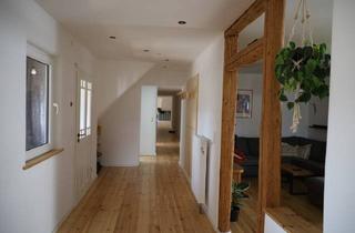 Bauernhaus kaufen in 95188 Issigau, Großes Anwesen mit Bauernhaus, Scheunen und viel Grundstück