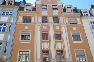 WG-Zimmer mieten in 95028 Hof, Zentrumsnahe 5-Zimmer-Wohnung (3. OG) in Hof - Süd-Balkon, Kellerabteil & Dachboden - ideal für WGs