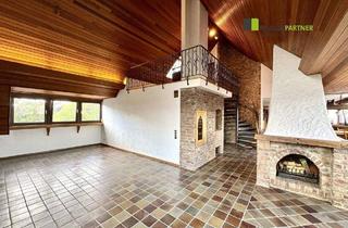 Wohnung kaufen in 52134 Herzogenrath, Herzogenrath - Großzügige Dachgeschosswohnung mit Garage und sehr guter Infrastruktur in Herzogenrath-Straß!