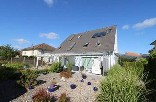 Doppelhaushälfte kaufen in 23743 Grömitz, Grömitz - Traumhaftes Wohnen in Grömitz! Moderne DHH mit 3 Etagen, ausgebautem Dachgeschoss und Teil-Meerblick