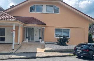 Einfamilienhaus kaufen in 42549 Velbert, Velbert - Haus mit Einliegerwohnung, Garage,Blick ins Grüne, Super Lage,