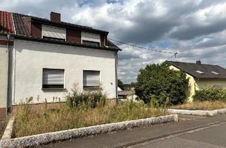 Haus kaufen in 66773 Schwalbach, Schwalbach - Haus im Grünen (provisionsfrei) 1485 qm Natur