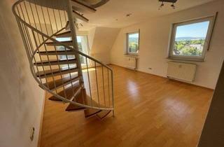 Wohnung kaufen in Am Weinberg 11, 36251 Bad Hersfeld, Ruhige - sonnige Maisonette *** 2 ZKB *** EBK *** Balkon *** Tiefgaragenstellplatz *** Kurpark ***