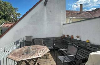 Wohnung kaufen in 69115 Bergheim, Sonnige Dachterrasse und Altbau-Charme in zentraler Lage von Heidelberg!