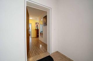 Wohnung kaufen in 97464 Niederwerrn, Eigentum statt Miete 3-Zimmer-Wohnung mit Balkon