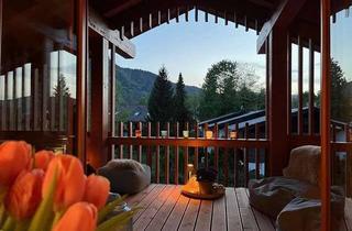 Wohnung kaufen in 83700 Rottach-Egern, Stilvoll & exklusiv: DG-Wohnung mit Zweitwohnsitz in Seenähe, Rottach-Egern