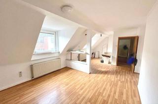 Wohnung kaufen in 47119 Ruhrort, DG-Wohnung mit kl. Gartenparzelle ++ Gut geschnitten ++ Saniert