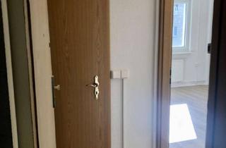 Wohnung kaufen in 04347 Schönefeld-Ost, Erstbezug 1‑R‑Eigentumswohnung mit Wannenbad und Südausrichtung - 1. OG in ruhiger Lage